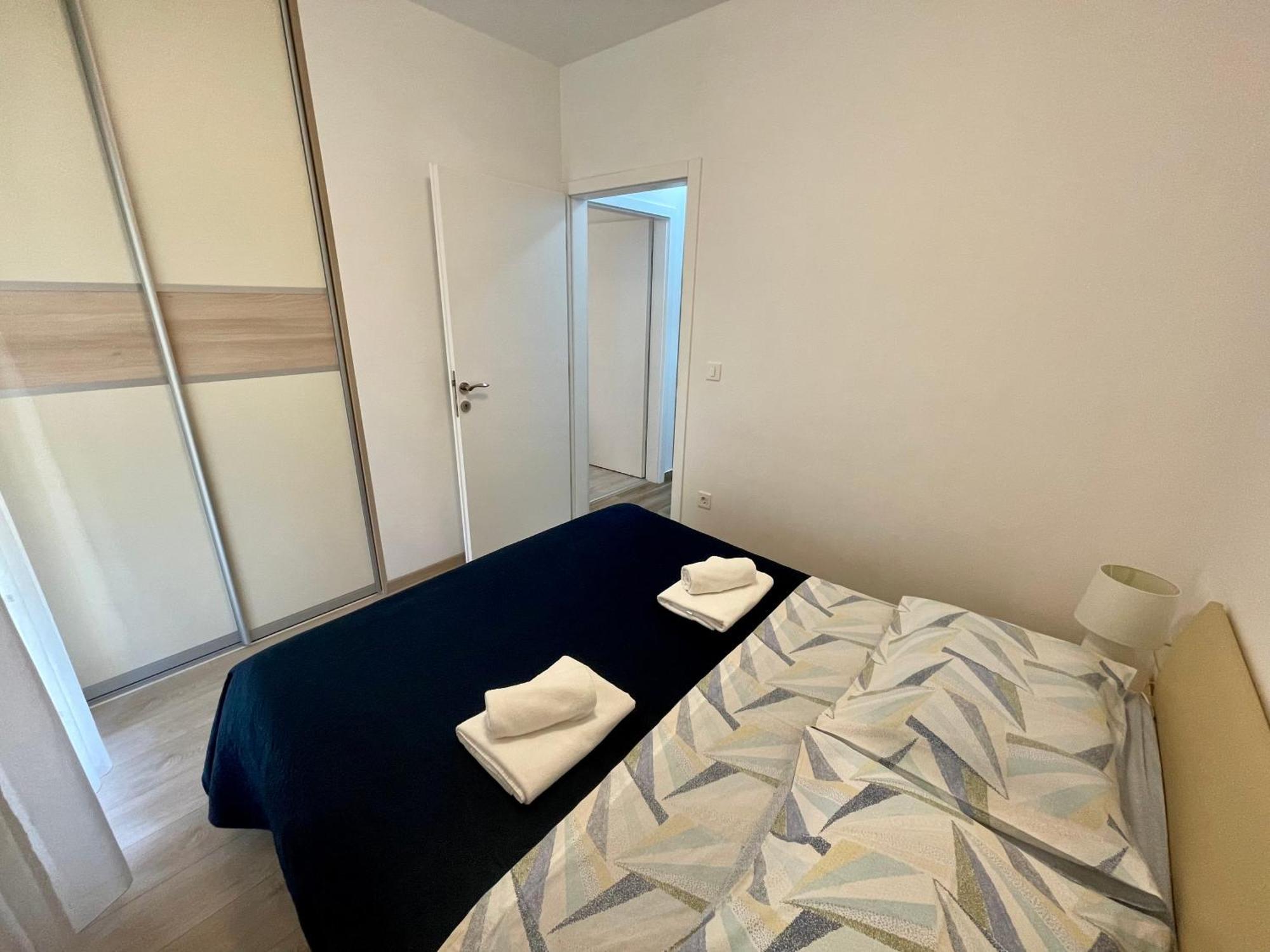 Apartments Dona เซรส ภายนอก รูปภาพ
